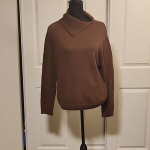 Asymmetrical turtleneck long sleeve sweater